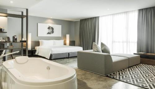 Rama 9 Hotel | ZAZZ Urban Bangkok