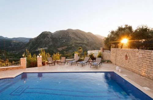 Filaki Villa | Ageri Traditional Villa