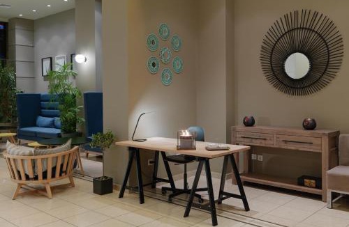 Rafina-Pikermi Hotel | Hotel Avra by Smile hotels - Free Airport Shuttle