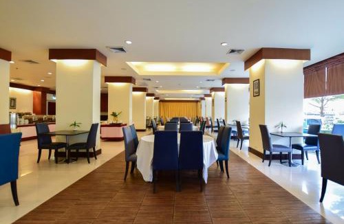 Mueang Samut Prakan District Hotel | The Color Living Hotel