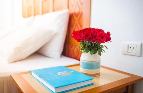 Chana Songkhram Hotel | New Siam Palace Ville Hotel