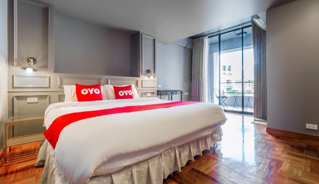 OYO 1042 Boon's Residence Sathorn