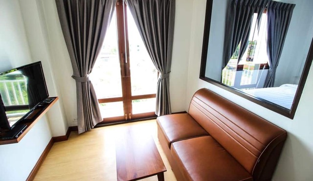 Tai-Shan Suites