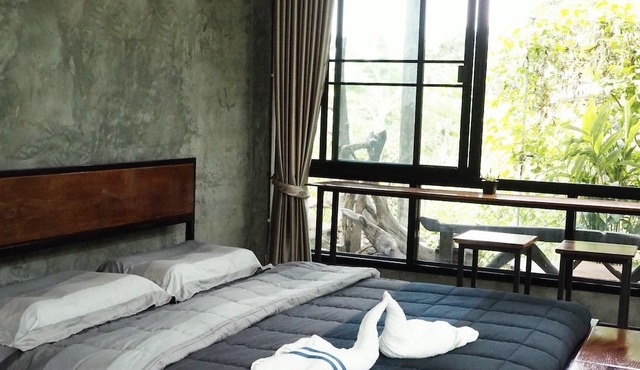 Baan Rai Klai Weang Homestay
