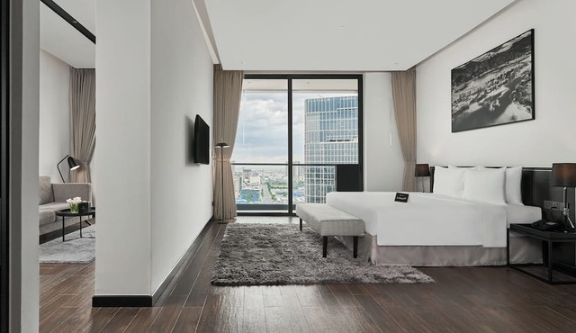 Luxcity Hotel & Apartment