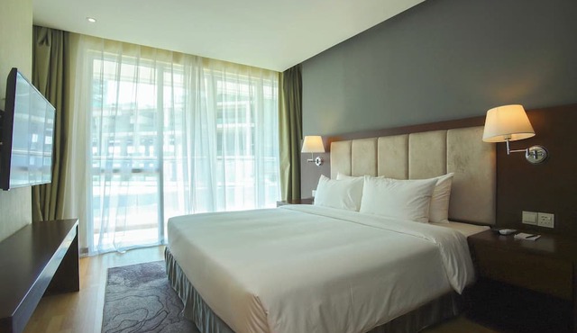 Olympia City Hotel by Dara