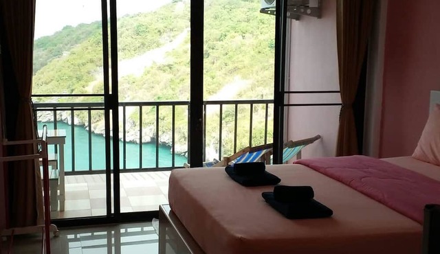 Ocean View Resort - Koh Sichang