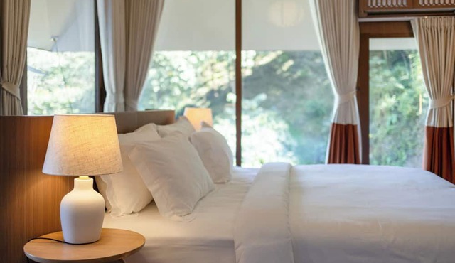 J Valley Resort