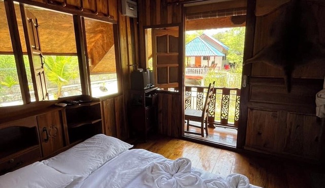 Min Land Resort in Pak Tho