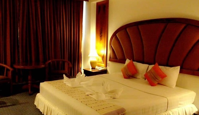 Thepnakorn Hotel