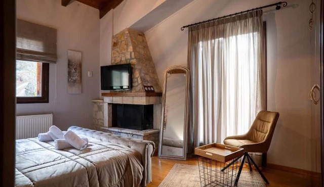 Villa Nausika - Tranquil Peloponnese Stone Nest in Kalavrita