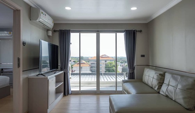 Tj 4711 Residence