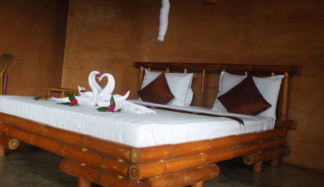 Hanchey Bamboo Resort