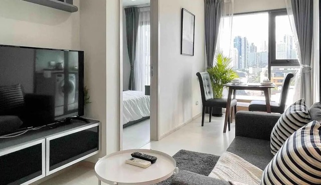 Fully Equipped Kitchen 5min to BTS with City View