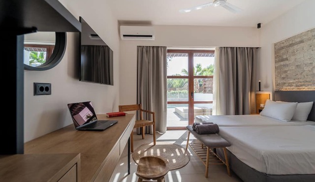 Costa Lindia Beach Resort in Rhodes
