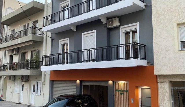 Midway Point Apts in Heraklion