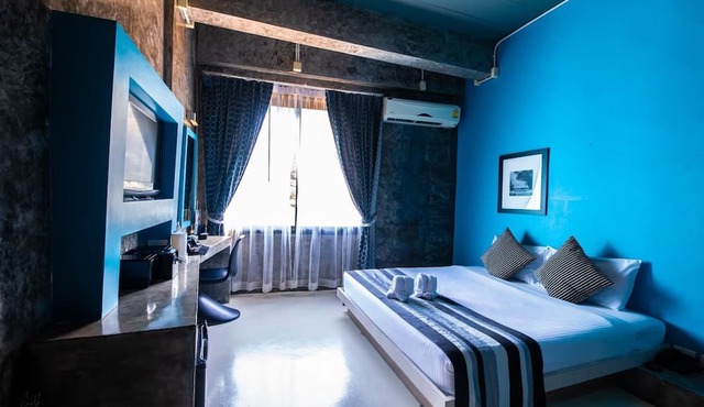 The b Ranong Trend Hotel