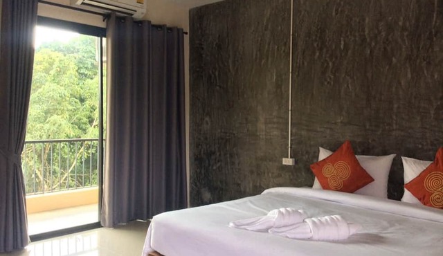 Srisuksant Urban in Nuea Khlong