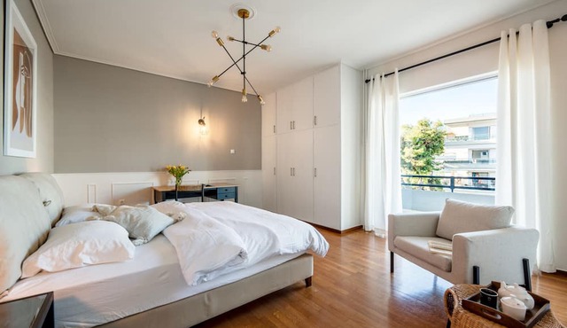 Elegant 3 dbrm apt iin the Heart of Glyfada in Glyfada