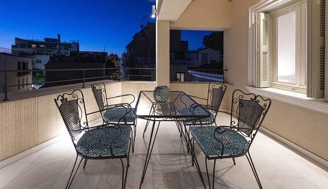 Ipelhome Plaka Boutique Apartments