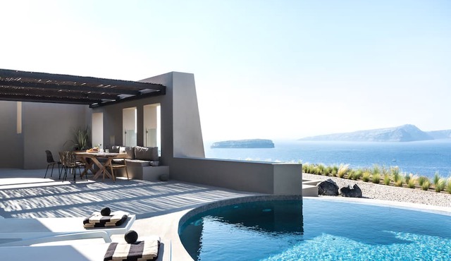 Arota Exclusive Villas in Santorini