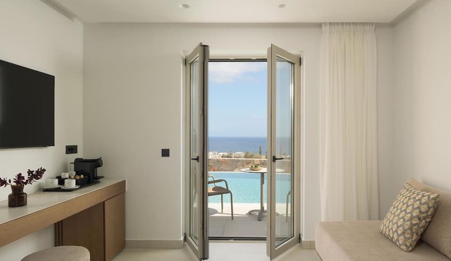 Galaxy Suites Boutique Resort in Hersonissos