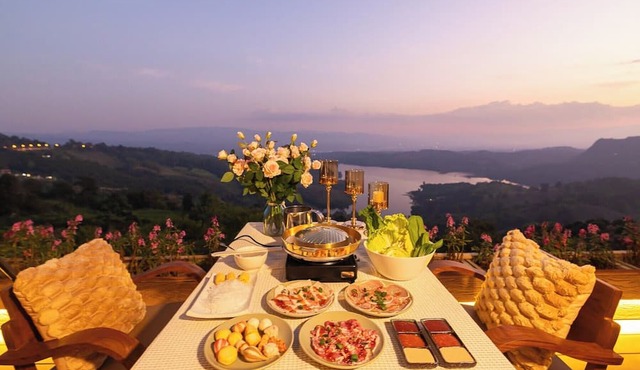 Le Doi Lakeview