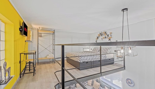 Charming loft-style apartment just 60 m from Artemida’s long sandy beach! in Artemida