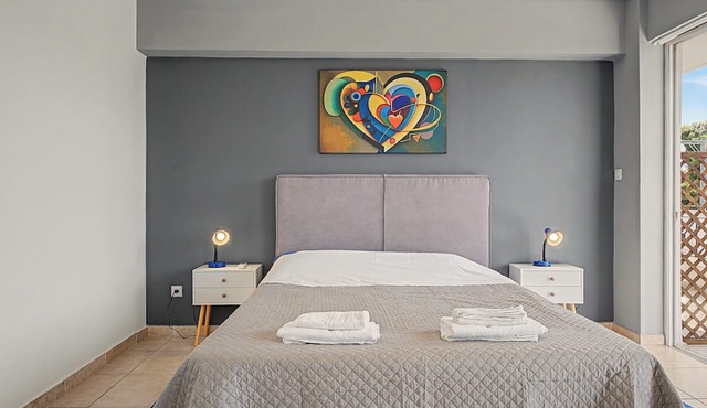 Xenia Bauhaus Rafina Apartment with Mountain View, Wi-Fi, AC. Class room Available in Rafina