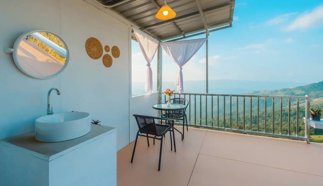 Long Hak Khao Camping Phu Chi Fa