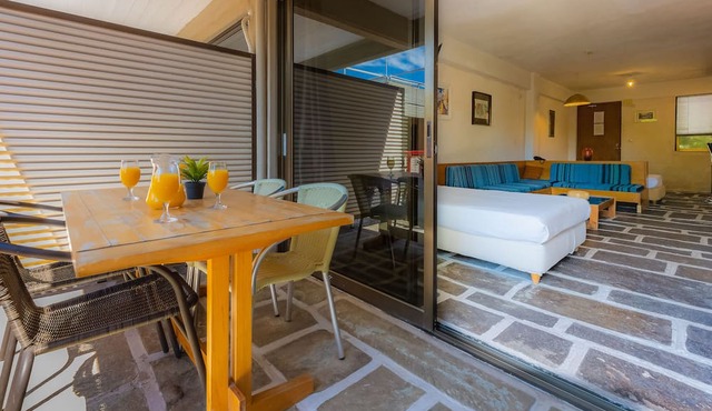 Apollonia Hotel Apartments
