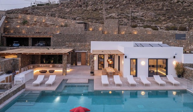 Scenic Villa With Heated Pool & Sea Views in Mykonos