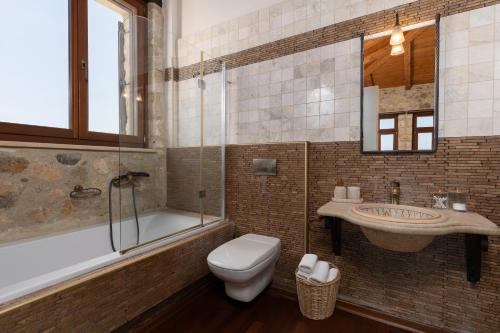 Candice Villa Historic Venetian Retreat by Rentado in Rethymno