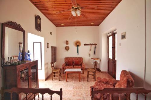 STAY Nik's Nest House in Yeroskipou