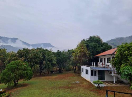 Mountain Front Family Home Big Balcony For 4 Rare Birds, Bikes