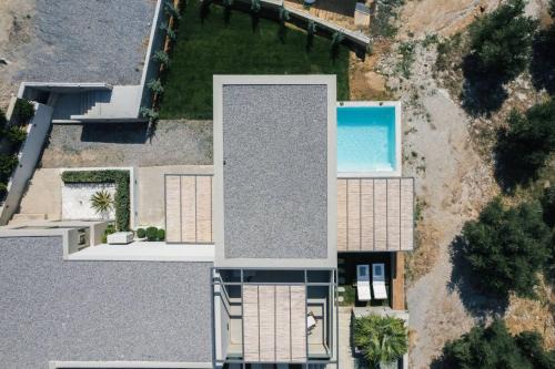 New Stylish Villa Domus Rodia with private pool & BBQ, 4km from Plakias beach in Marioú