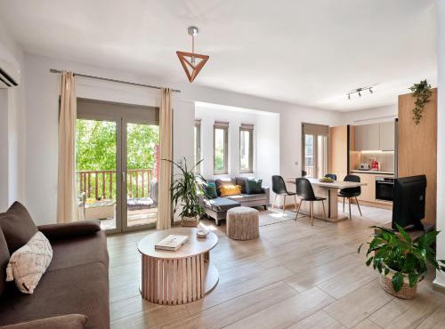 ModernPastel Apartment - Private Parking,Near the Old Port