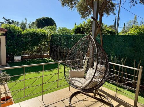 Nea Makri Holiday Villa - Authentic Greek Retreat