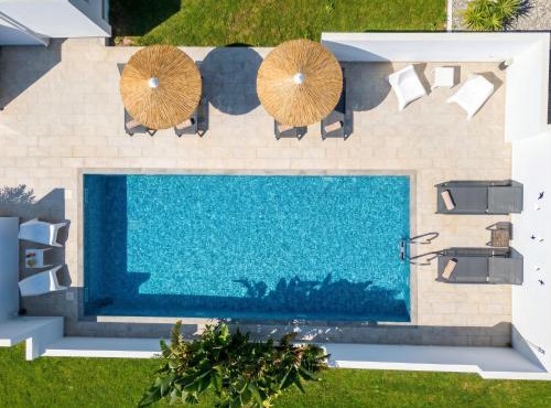 Lilu Villa 1 with Private Pool and Seaview