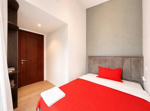 Phnom Penh - 4 Bedroom Luxury Town House