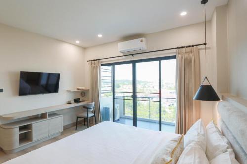 Aster Canopy Suites & Living