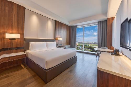 Crowne Plaza Phnom Penh by IHG 金边皇冠假日酒店 Former VM Hotel