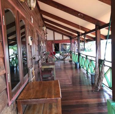 Somphamit Guesthouse in Ban Khon