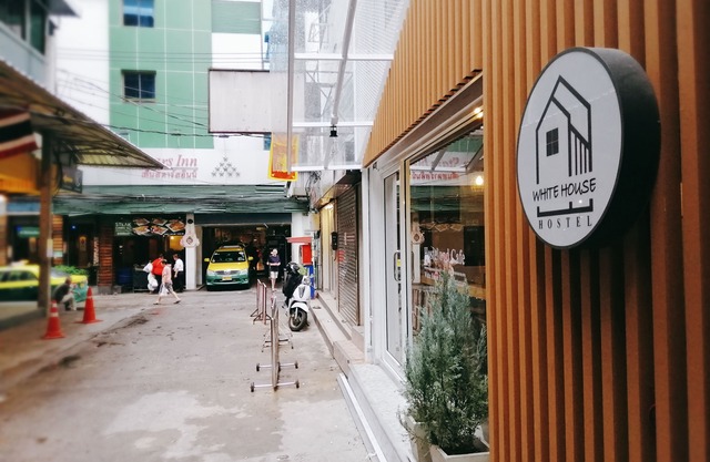 White House Hostel @ Pratunam